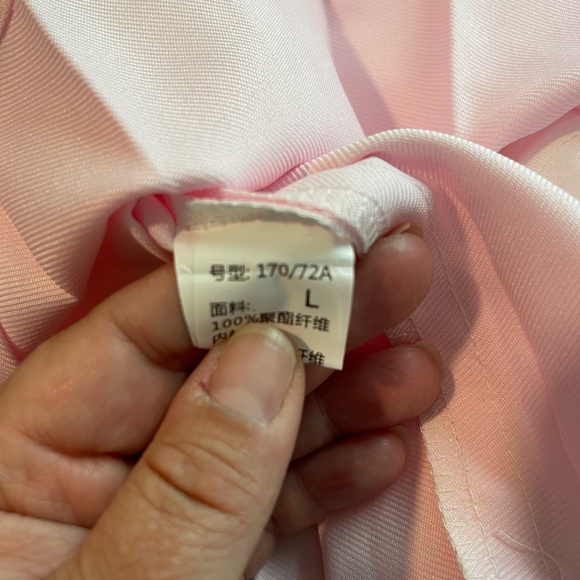 Brand new pink pleated skort. Size Large - Picture 3 of 5